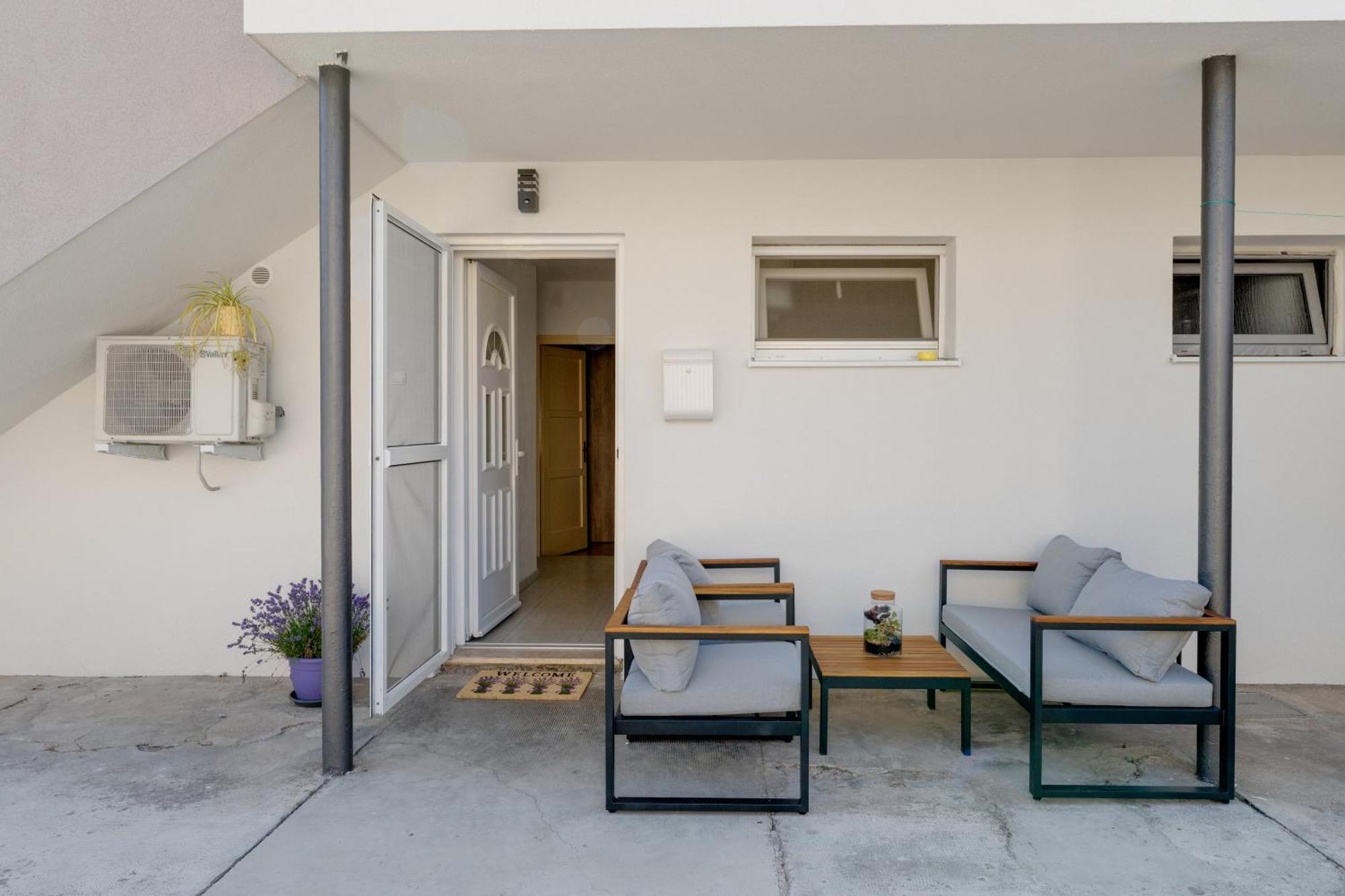 Markos Apartment *